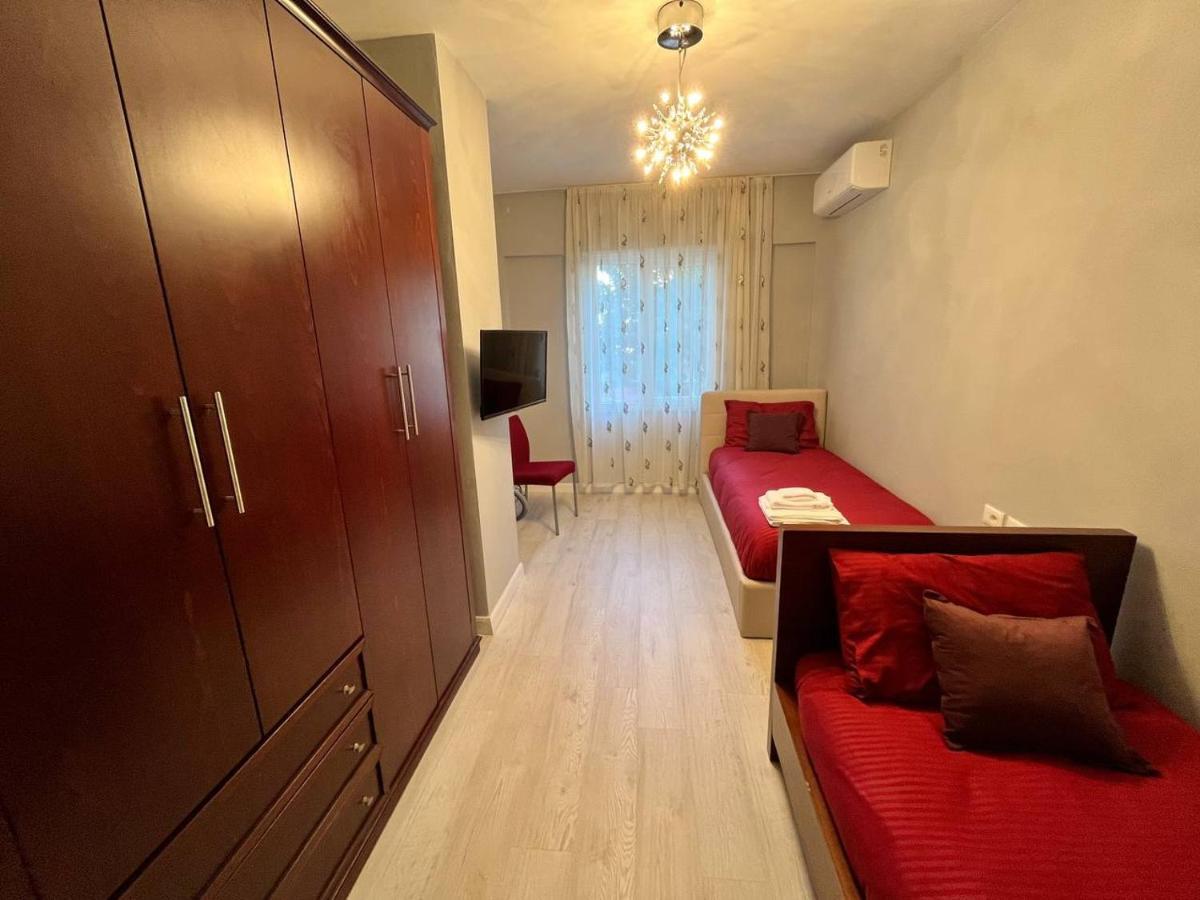 Flat 86 - Explore The Heart Of Тирана Екстер'єр фото