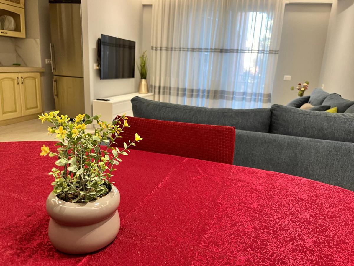Flat 86 - Explore The Heart Of Тирана Екстер'єр фото